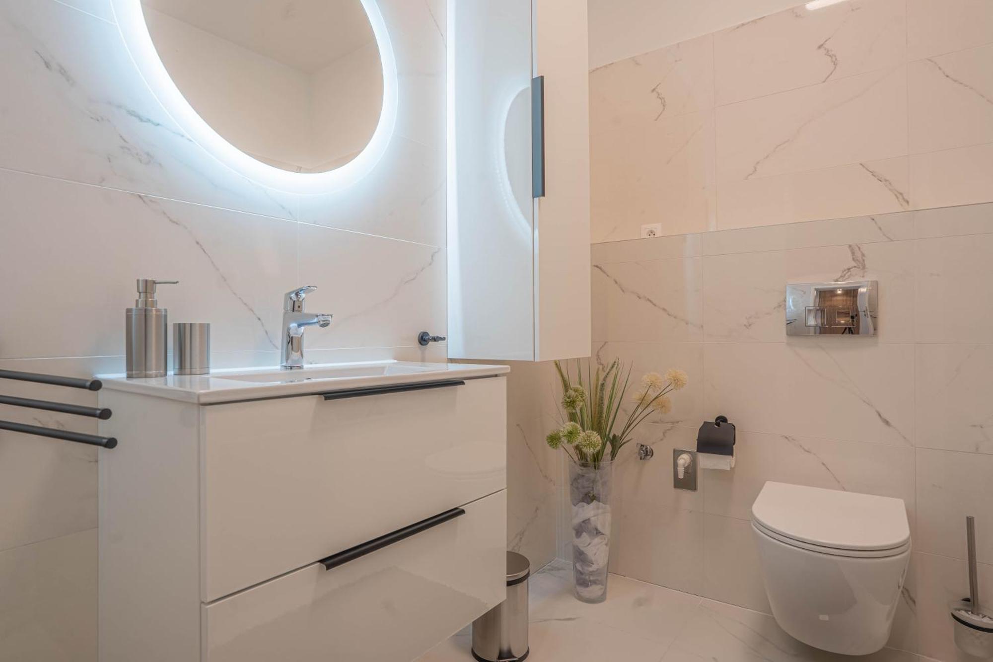 Karina Apartman Apartment ดูนาจสก้า สเตรด้า ภายนอก รูปภาพ